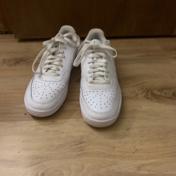 Nike sneakers - Picture 3 of 3